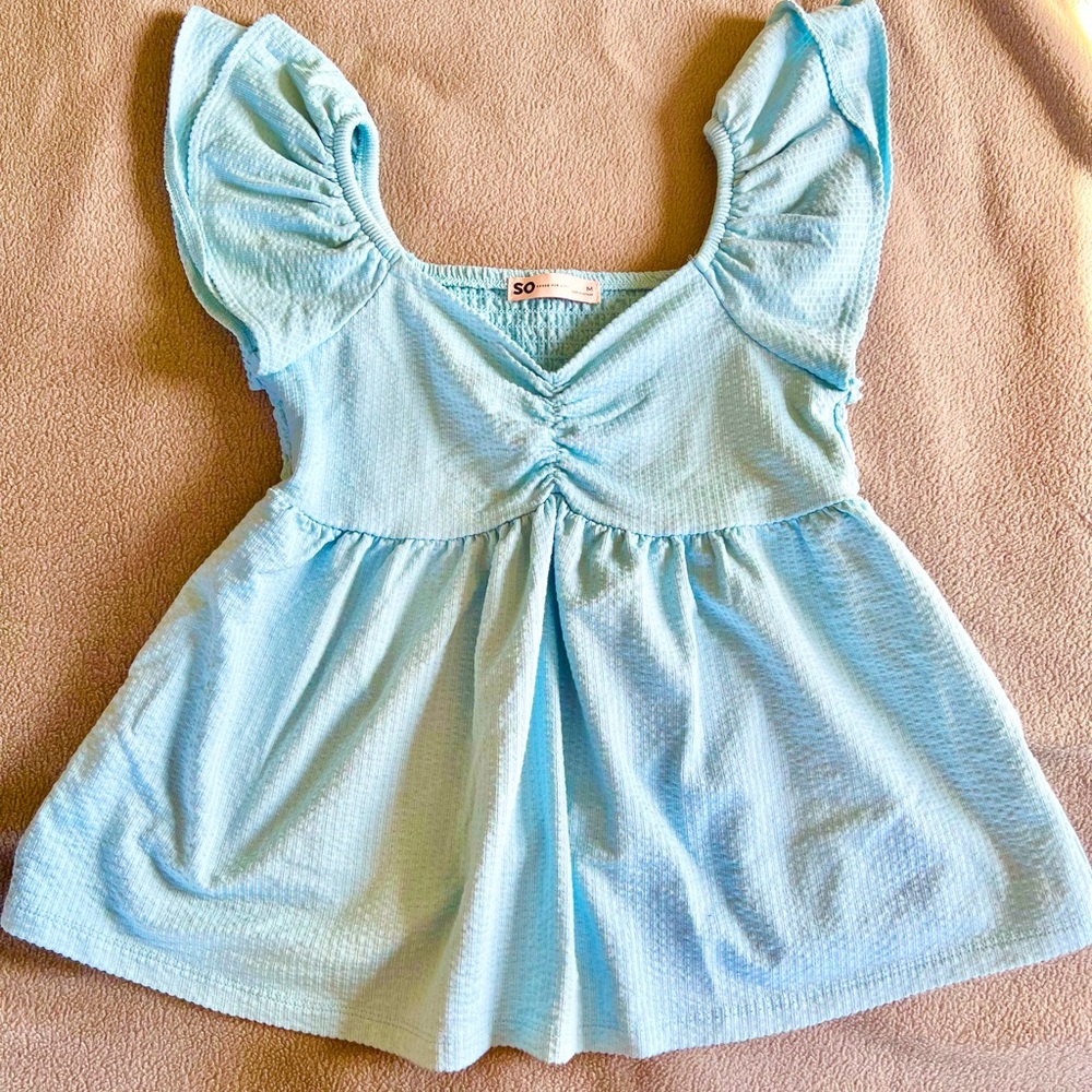 Junior’s SO blue ruffled-sleeve top.  Size M